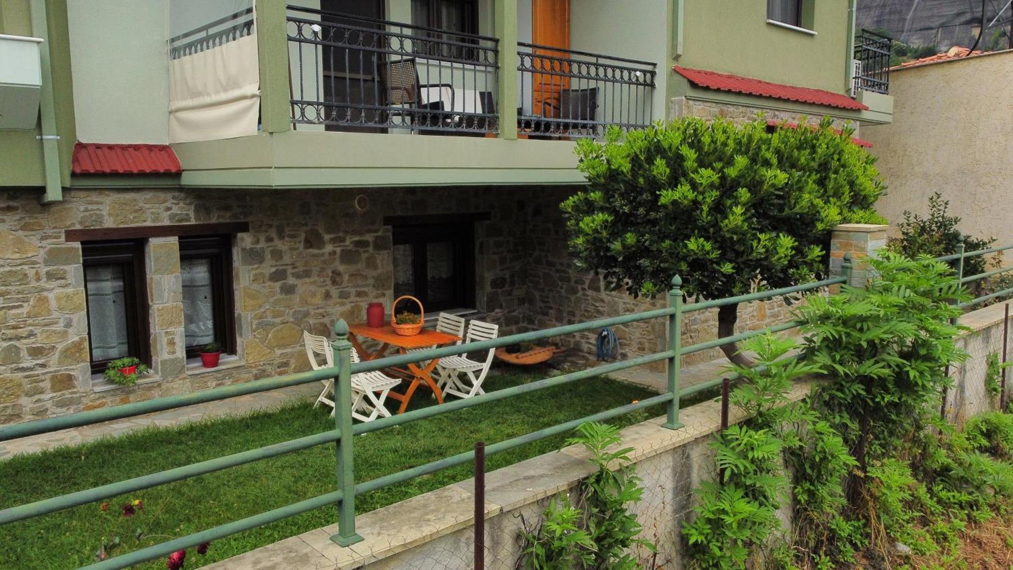 Postmans Apartment Under Meteora Kalambáka Kültér fotó